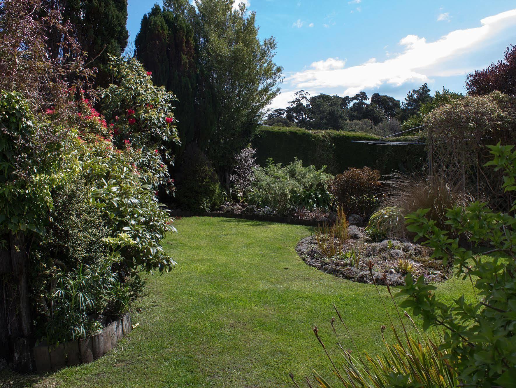 Kowhai Lane Lodge Half-moon Bay Exterior foto